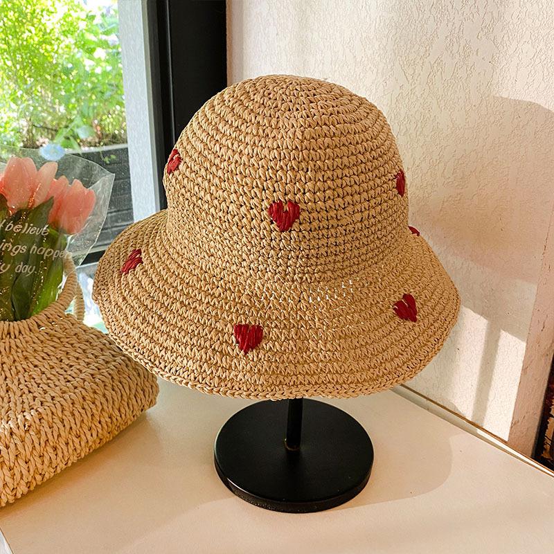 

Holiday lazy leisure love hand-woven straw hat breathable women s summer thin sunshade sun hat basin hat tide Adult (56-58cm) бежевий
