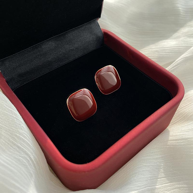 

Роскошные Трендовые 2024 Привлекательные Женские Серьги: Модные, универсальные серьги-пусеты для осени и зимы