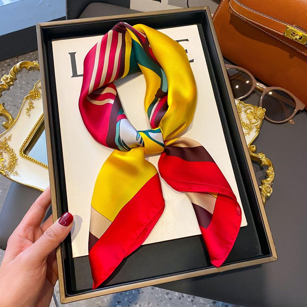 Small Silk Scarf Women'S Versatile High-End Decorative Square Scarf Professional Small Scarf Simulation Silk Korean Version Streamer Bag