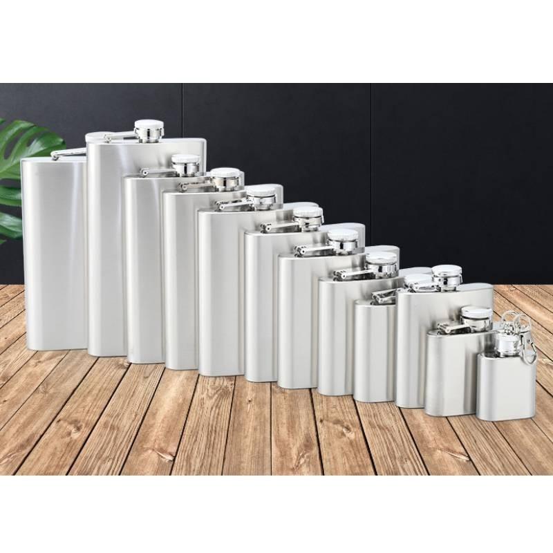 Premium Stainless Steel Hip Flask Lightweight Retro Design For Outdoor Use