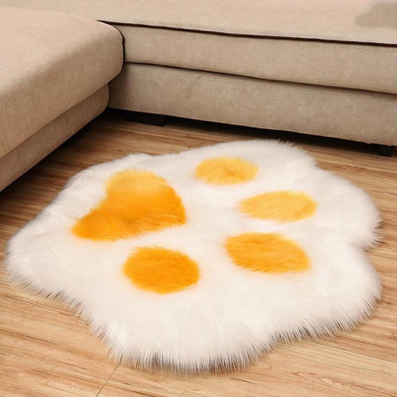 Home Sofa Coffee Table Cute Bear Paw Shape Plush Carpet Living Room Bedroom Foot Mats Shaggy Fluffy Cat Paw Rug Bedside Carpet