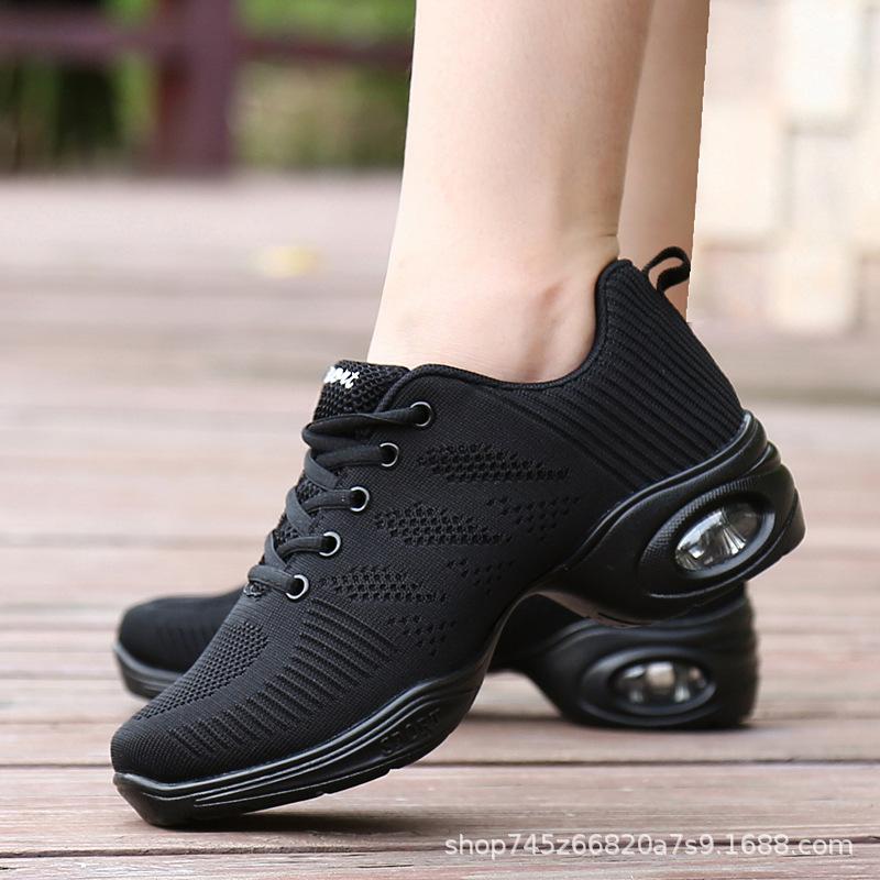 Four seasons mesh breathable square dancing shoes soft sole light yoga fitness shoes jumping shoes jazz dance shoes new