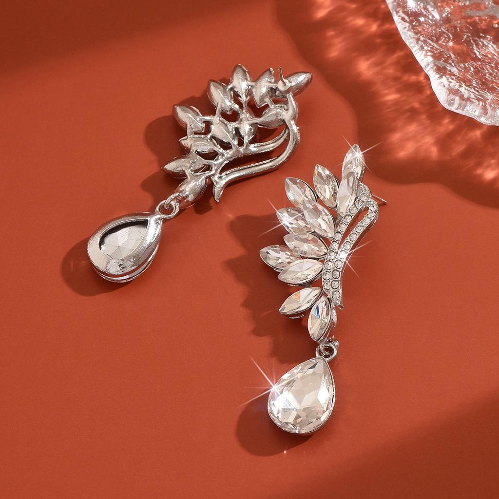 Creative Earrings, Fashion Temperament, Diamond-Set High-End Light Luxury Earrings, Women'S Personality Super Flash Banquet Earrings