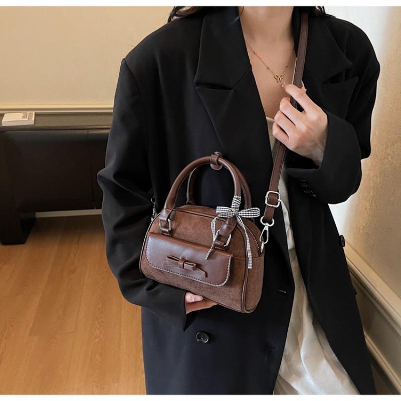 Premium bag women's autumn and winter new matte retro messenger bag portable bowling bag