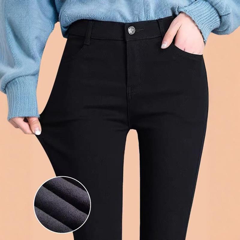 Women's Black Fleece-Lined Thermal Leggings: Warm, High-Waisted, Slim-Fit, Versatile, Thick, Trendy for Autumn/Winter