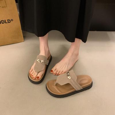 Seasonal Fashion Slippers Women's Summer Versatile New Casual Boken Flip-flops Sandals