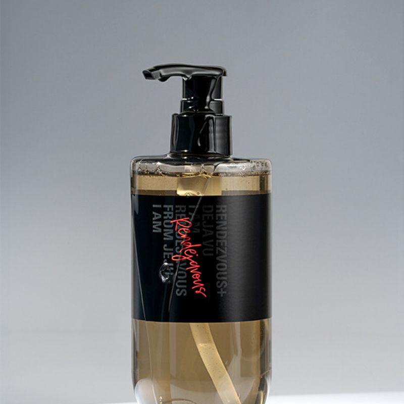 Rendejavous Beauty La Vie en Camellia Perfume Body Wash 300ml I am in deja vu La Vie en Camellia Body Wash 300ml