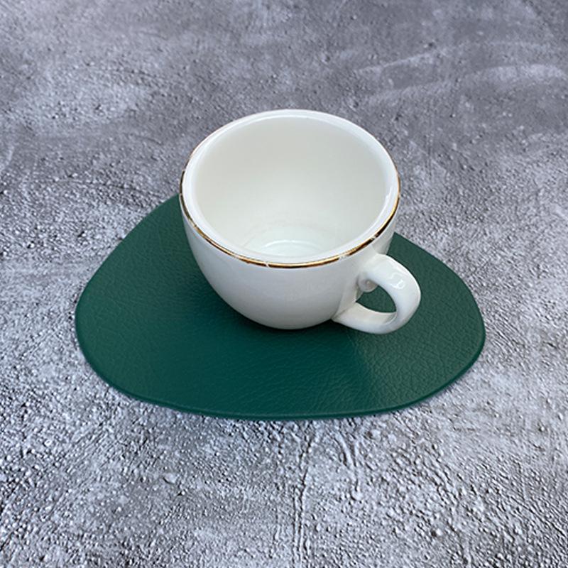 Pebble Faux Leather Triangle Placemat - Waterproof, Oil-proof, Heat Insulation, Christmas Decorative Mat