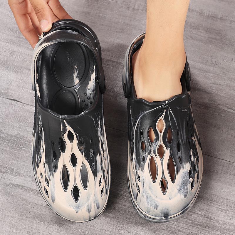 Korean Style Men s Lightweight Summer Beach Sandals Casual Outdoor Crocs Slippers 35/36
