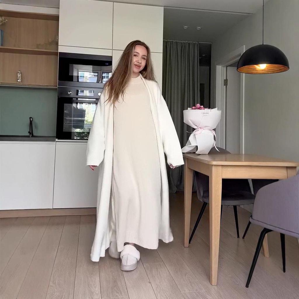 2024 Autumn/Winter Women's Knit Sweater: Long Sleeve, Loose, Comfortable Casual Cardigan