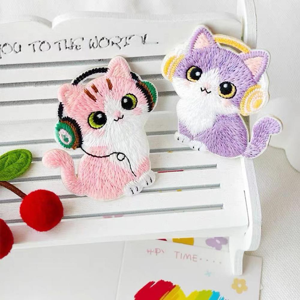 4 Pcs Mixed Cute Cartoon Cat With Headphones Embroidered Patches Iron On Decorative Applique