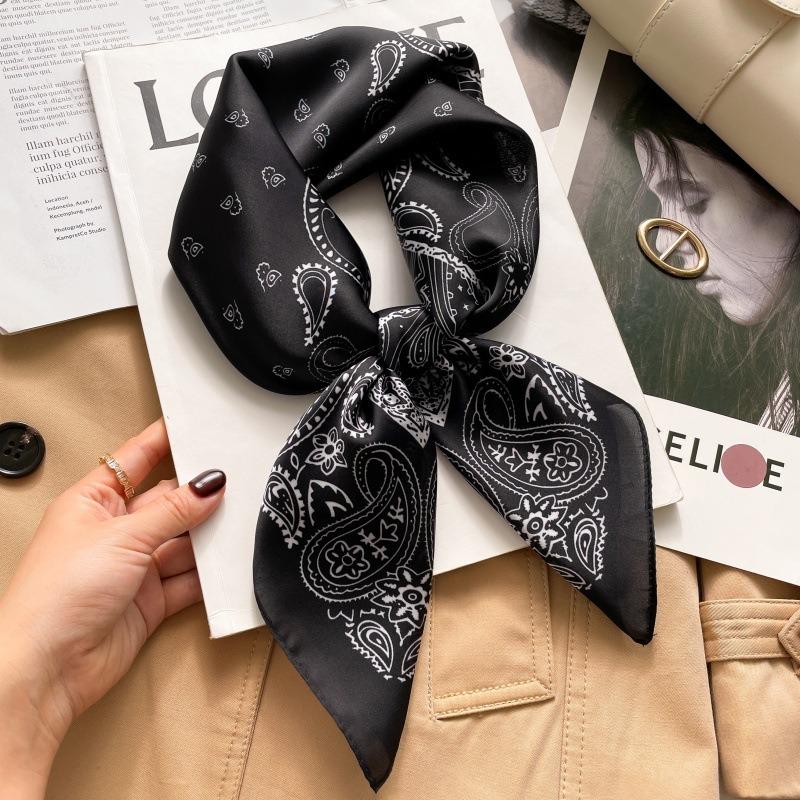 Zhang Ruonan silk scarf women's spring and summer new fashion retro accessories scarf neck high-end small square scarf