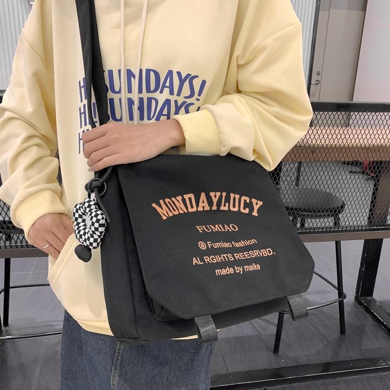 Crossbody Bag Women's Simple Shoulder Bag Large Capacity Retro Girl Student Class Book Mail Carrier Bag Tide