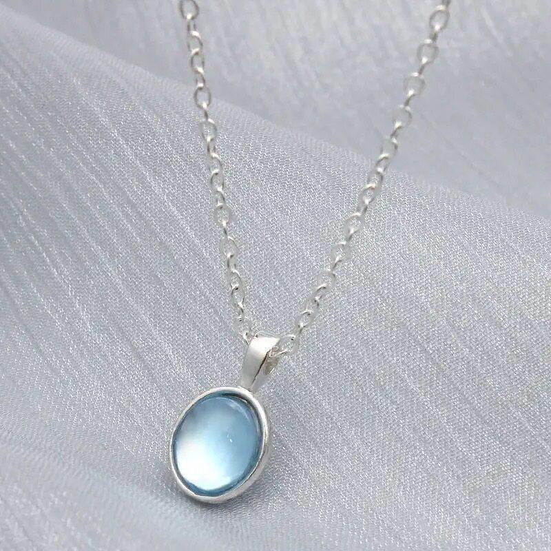 Korean Pearl Necklace: High-End Silver Clavicle Chain with Niche Design, Perfect for Light Luxury and Sweater Pendants.