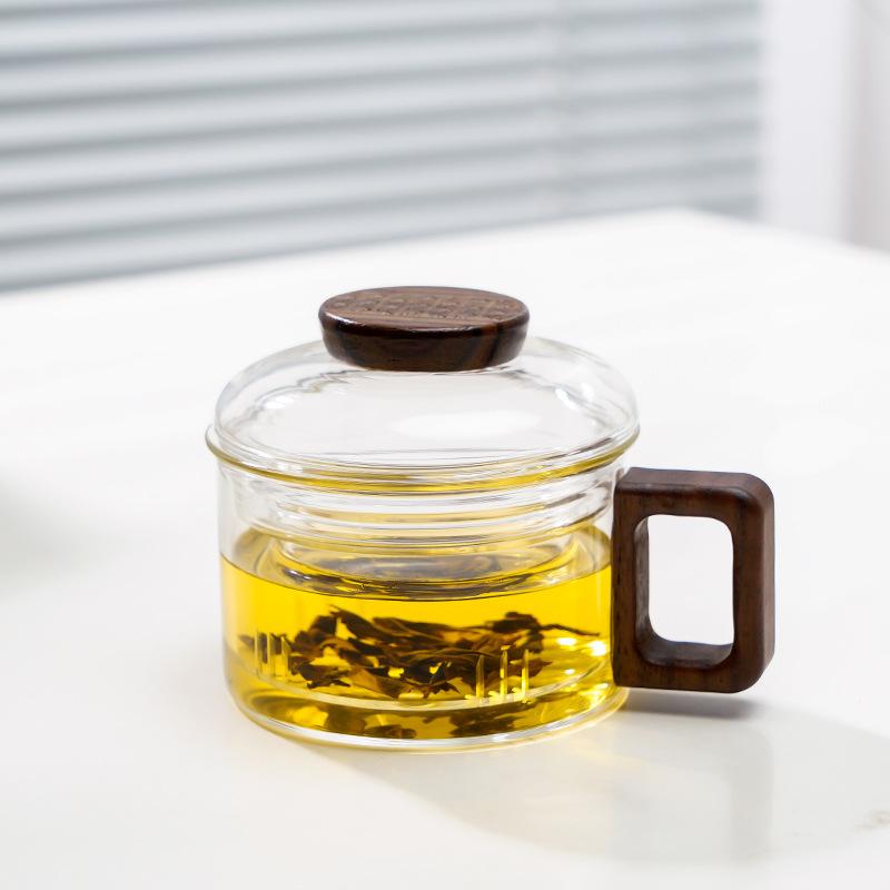 

Heat Resistant Glass Tea Cup, Tea Water Separation Wood Handle Cup with Lid, Three Piece Set чистый