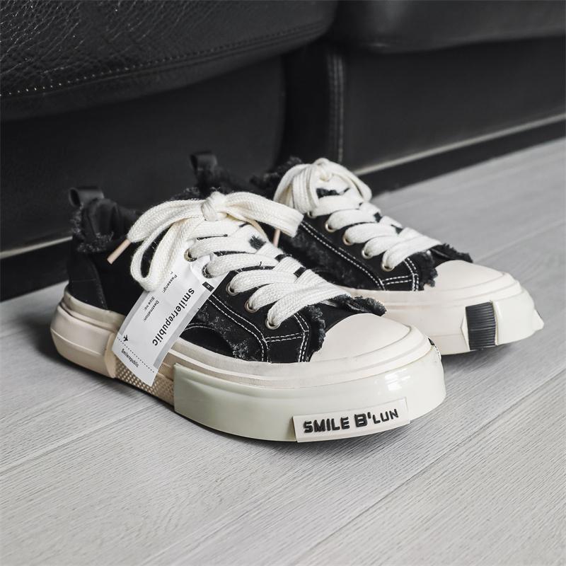 Fashion Men Sneakers Vulcanized Canvas Shoes Lace Up Personalized Design Skateboard Street Style Sports Shoes Casual Outdoor Sneakers 44