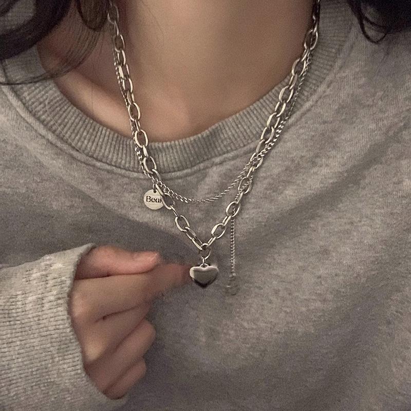 Sweet Spicy Girl Titanium Steel Heart Necklace – Non-Fading Light Luxury Hip Hop Choker 2024