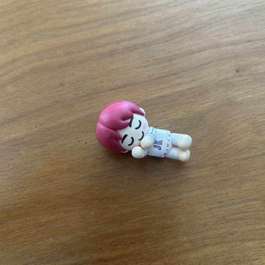 [USED] BTS Tiny Tongue Gachapon Suwarasetai Figure Tiny Tongue Complete
