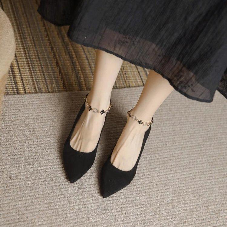 Pearl one-word belt high heels, new autumn design temperament with skirt thick heel medium heel single shoes