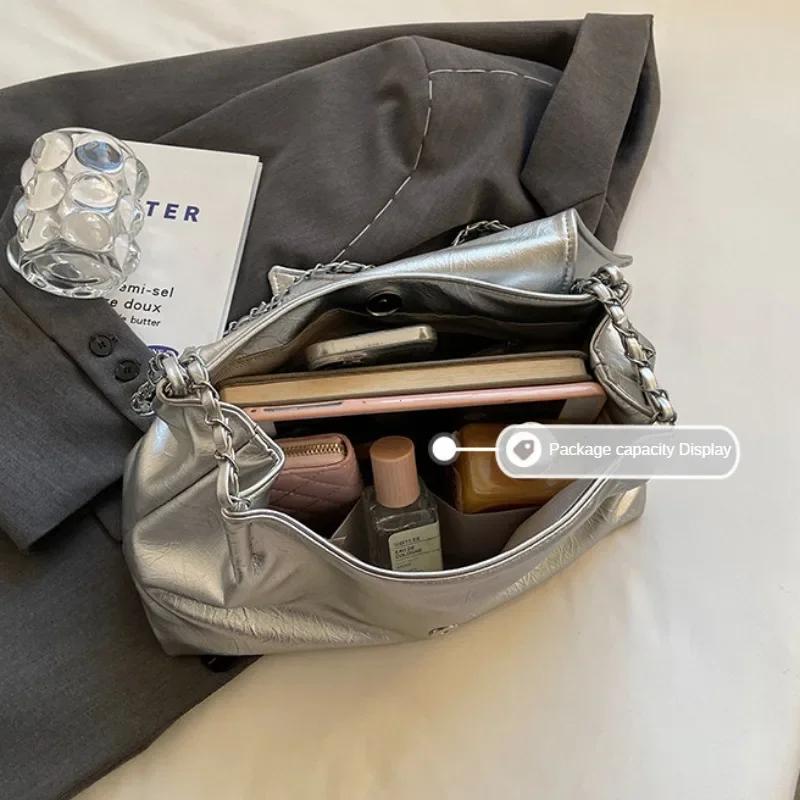 Borsa Casual Superficie Morbida Grande Capacità Donna 2025 Nuova Popolare All-Match Borsa a Tracolla con Catena Borsa a Spalla Popolare Argento Borsa a Mano