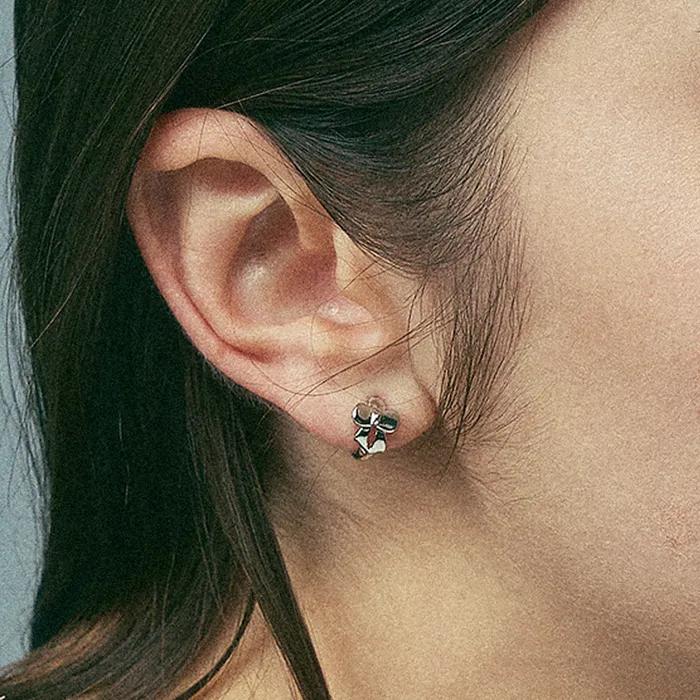 Ribbon Touch One-Touch Earrings
