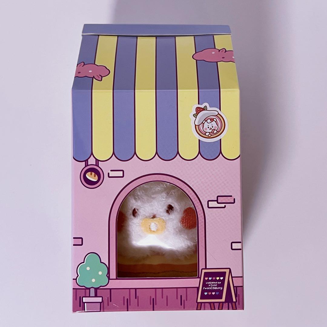 

[USED] NiziU Lima NIZOO Lanu Sweets Bakery Bag Charm