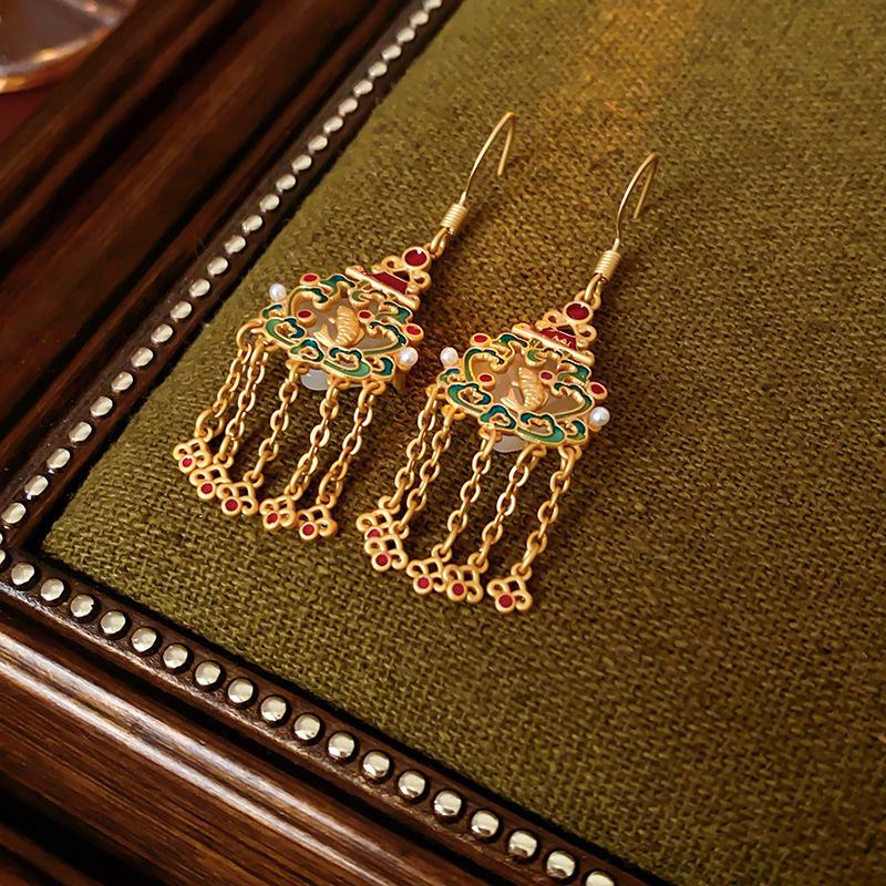Dumb gold irregular love oil drop pearl fringed ear hook fashion earrings light luxury high-end temperament earrings