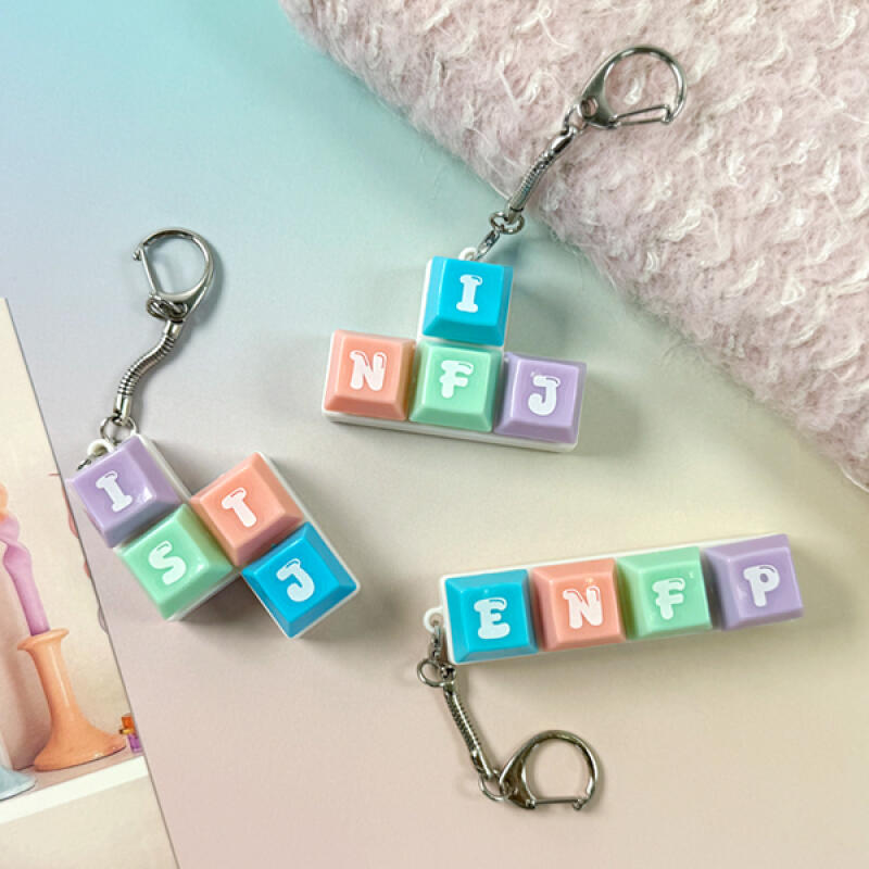 Make an MBTI Keyboard Keychain - 1-Person Set