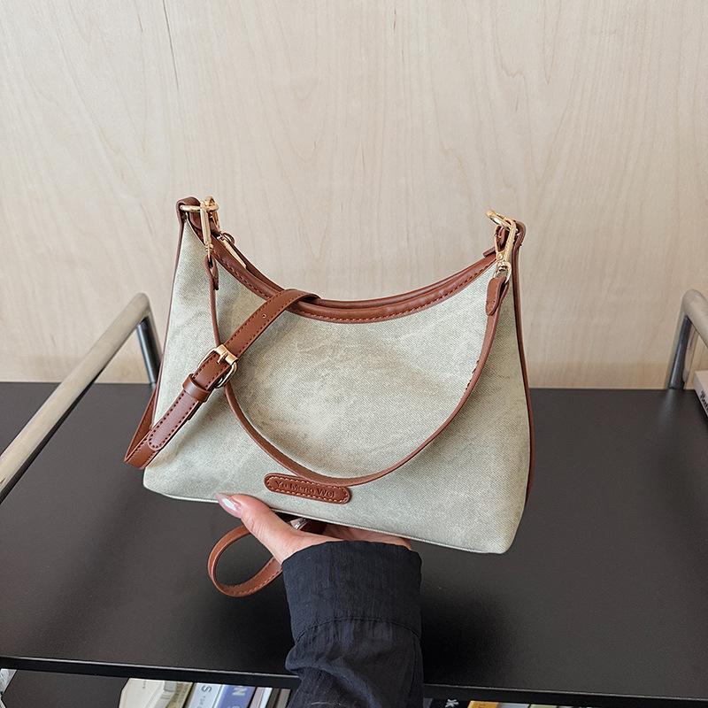 

Premium dumpling bag women s autumn and winter new retro casual shoulder bag daily commuter messenger bag