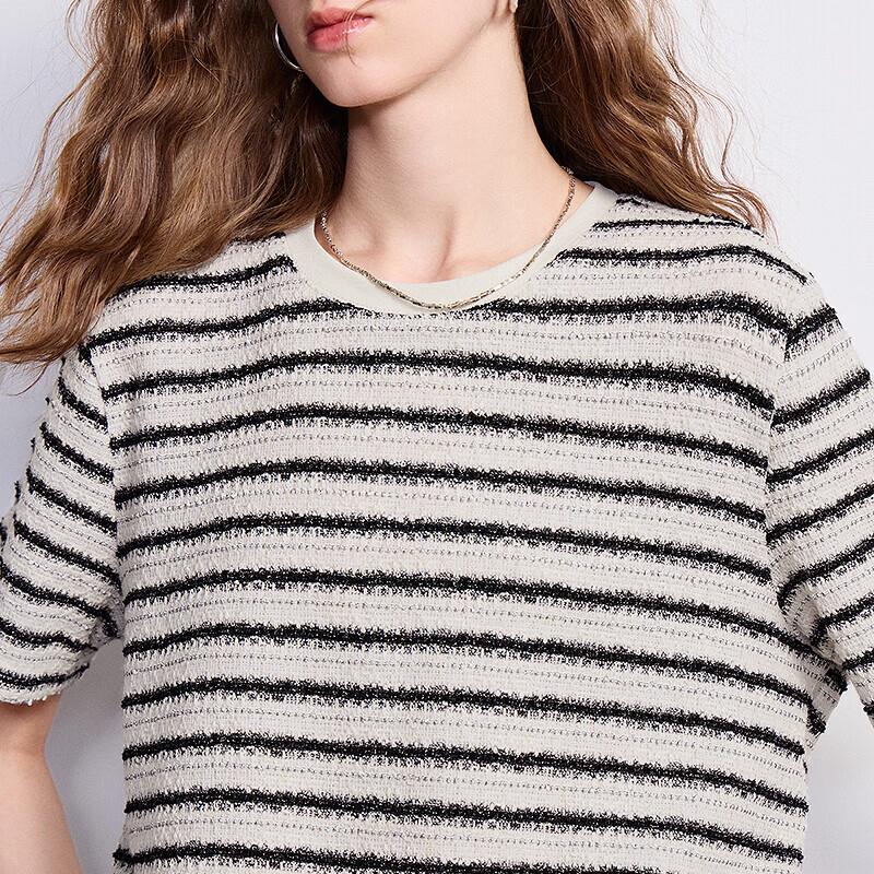 Chuyu Women's Striped Round Neck T-Shirt