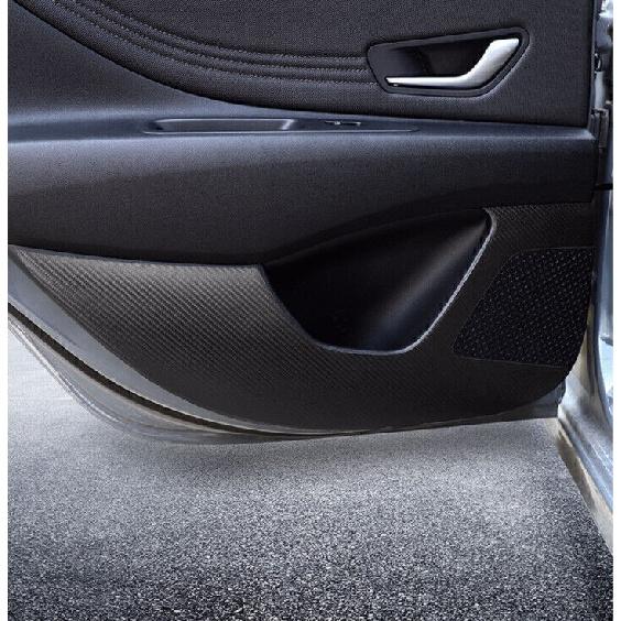 Для Hyundai Elantra 2021-2024 Панель защиты от пинков на дверь салона из кожи с карбоновым волокном