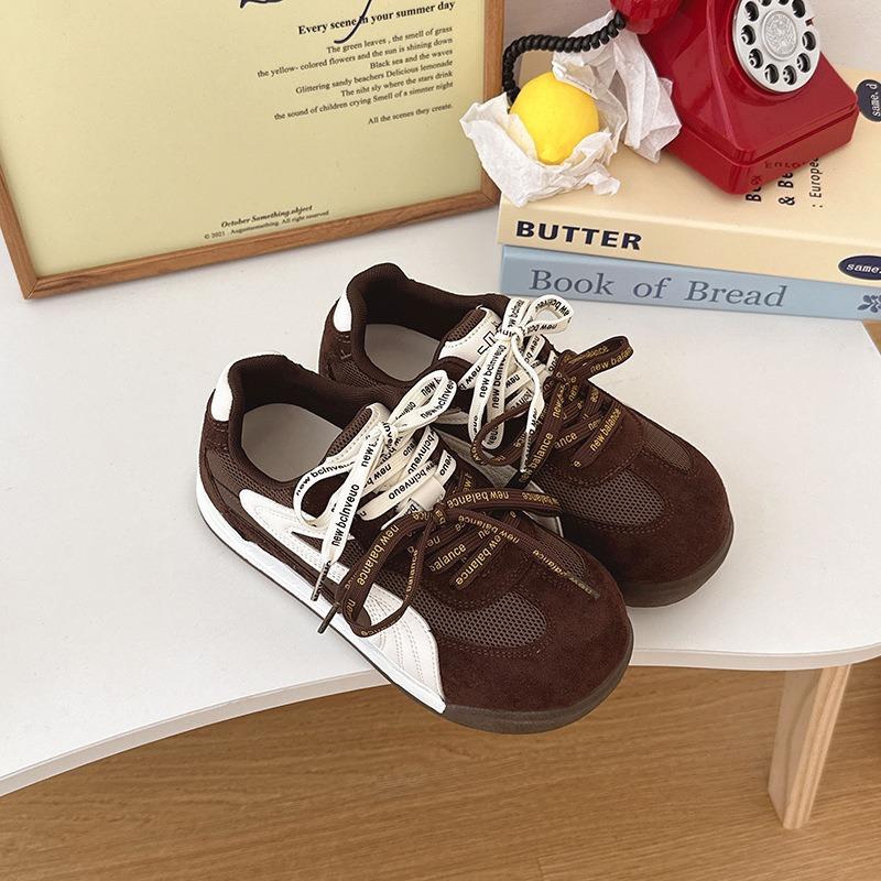 Mesh Women's Shoes Retro Lightweight Soft Sole Showing Feet Small Early Autumn Sports Shoes Pair of Shoelaces Thick Sole Breathable