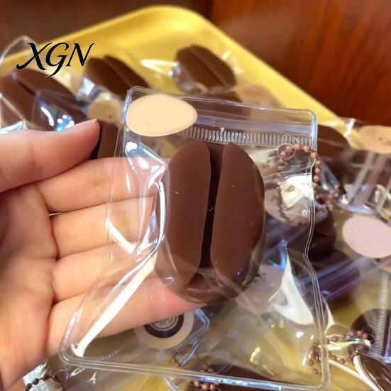 Coffee Bean Keychain Squeeze Toy Realistic Food Healing Sensory Slow Rebound Office Desk Stress Shape Decompression Tool Portable Bag
