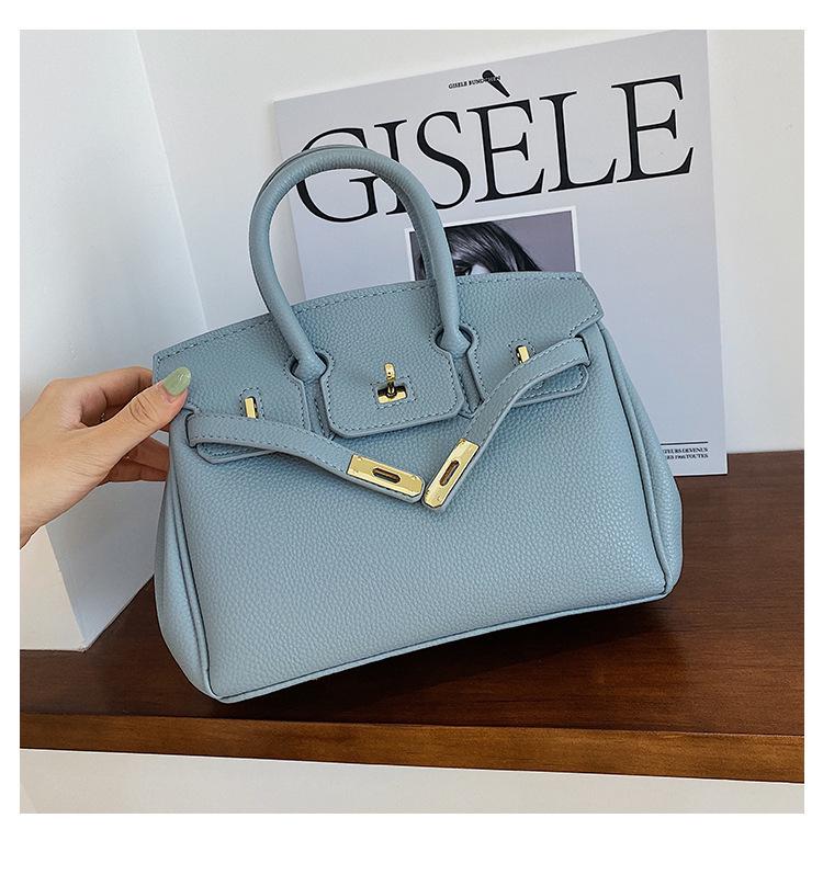 

Большая сумка Kelly: Ретро Европейско-американская Легкая Роскошная Женская Сумка Кроссбоди светло-синий