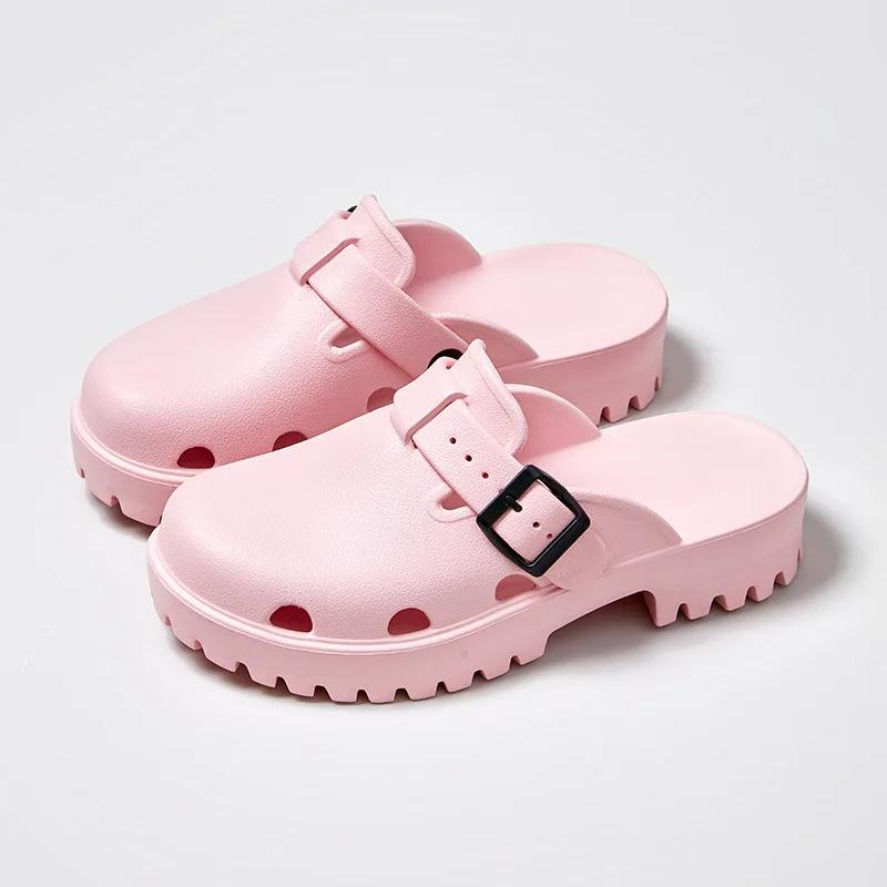 Mode Crestar Damenabsätze Clogs Neue EVA Durchbrochene Sandalen Mode Plateau Quadratische Absätze Moderne Hausschuhe Einfarbig Straßen-Slides Schuhe