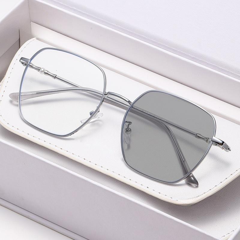 Metal-Frame Photochromic Anti-Blue Light Myopia Glasses Ultra-Lightweight Comfortable Eyeglasses Minus Diopter 0 To -4.0