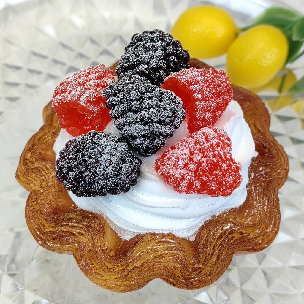 Simulation French Sunflower Egg Tart Model Fake Cake Artifical Fruit Cream Egg Tart Bakery Display Samples Desserts Ornaments