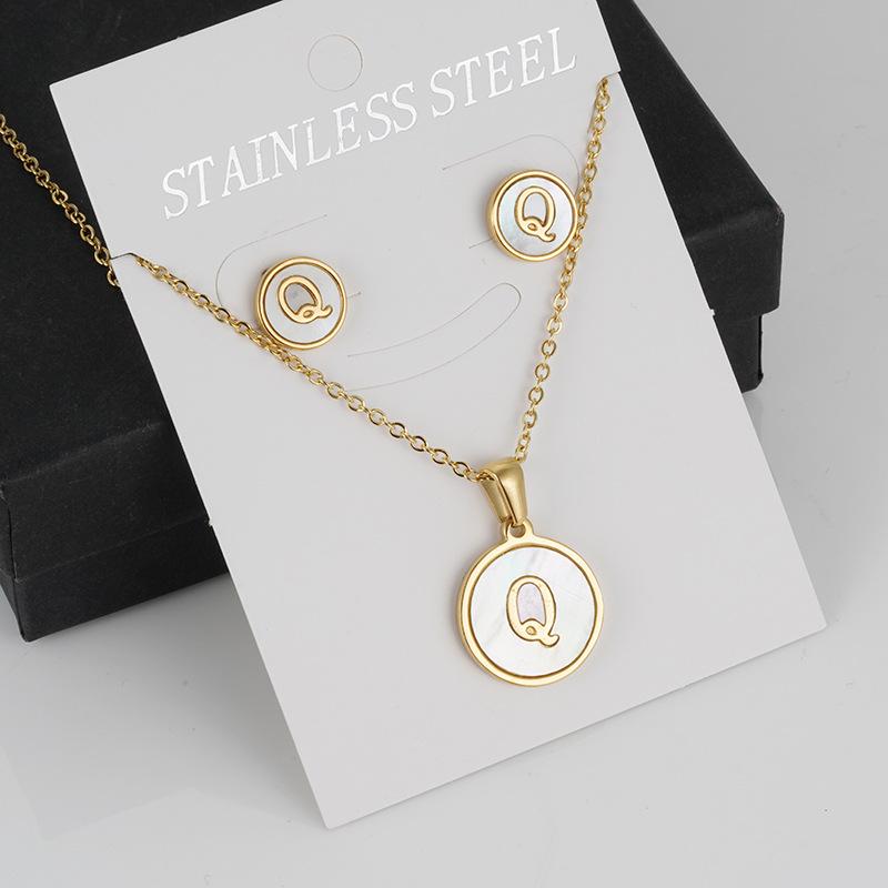 18K Gold-Plated Stainless Steel Alphabet Necklace Set: Cross-Border Women’s 26-Letter Round Shell Pendant