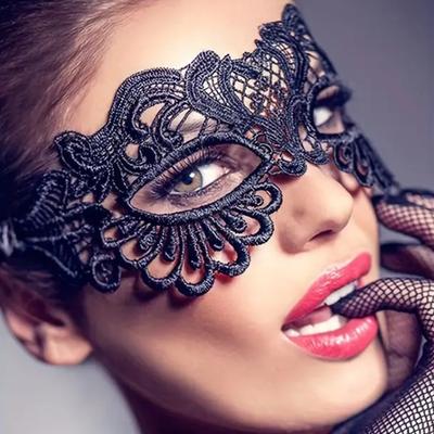 1pc Black Lace Eye Mask Halloween Masquerade Accessories Mask Half-face Mask For Women Makeup Party