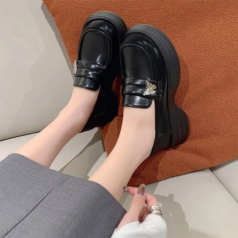 Fashion Round Toe Shoes for Women Platform with Medium Heels Woman Pumps Loafers Luxury Brand Chic Point Discount Slip on Spring Fashion