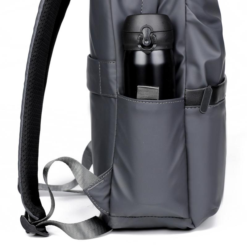 High-quality Men's Casual Backpack Student School Bag Leather Backpack