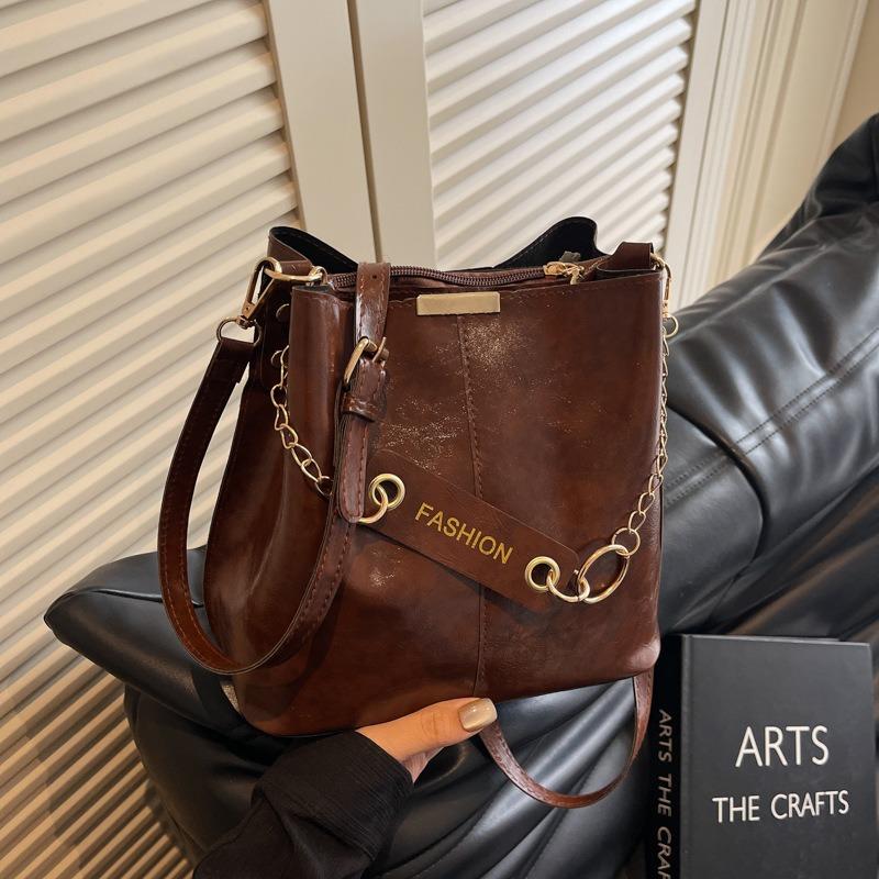 Vintage Maillard Premium Niche Design Tote Bag Women's Versatile Commuter Large Capacity Personalized Messenger Bag
