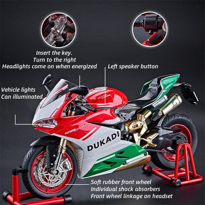 1/9 Ducati 1199 Panigale Alloy Sports Motorcycle Model Diecast Track Racing Motorcycle Model with Spray Sound Light Kids Toys