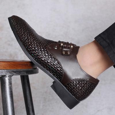 2024 Été Chaussures en Cuir pour Homme Designer de Luxe Fait Main Mocassins pour Homme Respirant Léger Découpé Business Zapatos