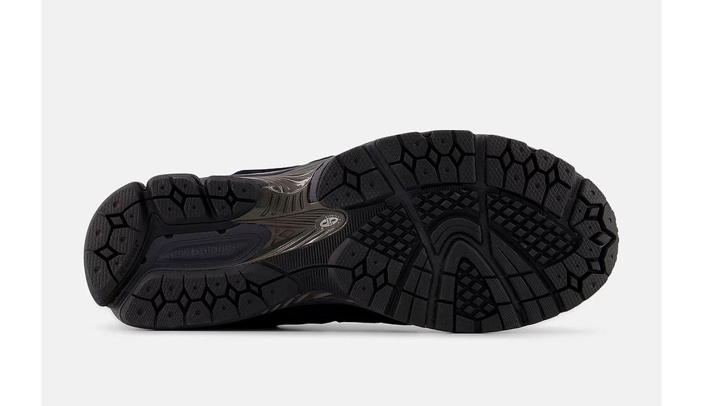 New Balance 2002r sneakers Gore-Tex protection pack Black