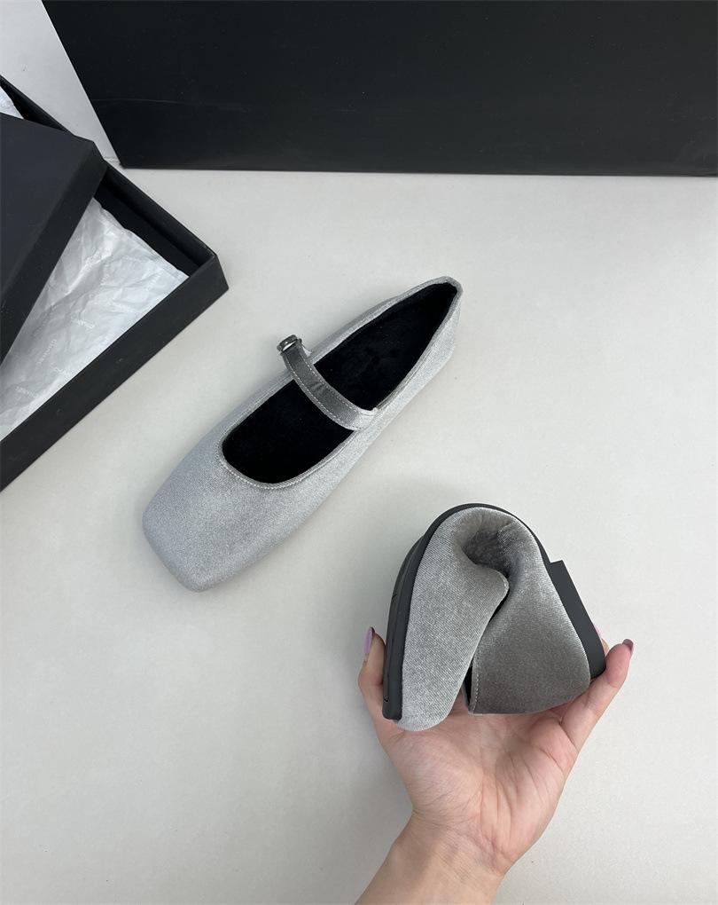

Flat-bottomed velvet Mary Jane shoes children Doudou single shoes women s shoes 2025 new autumn and winter evening wind ladyshoes 39