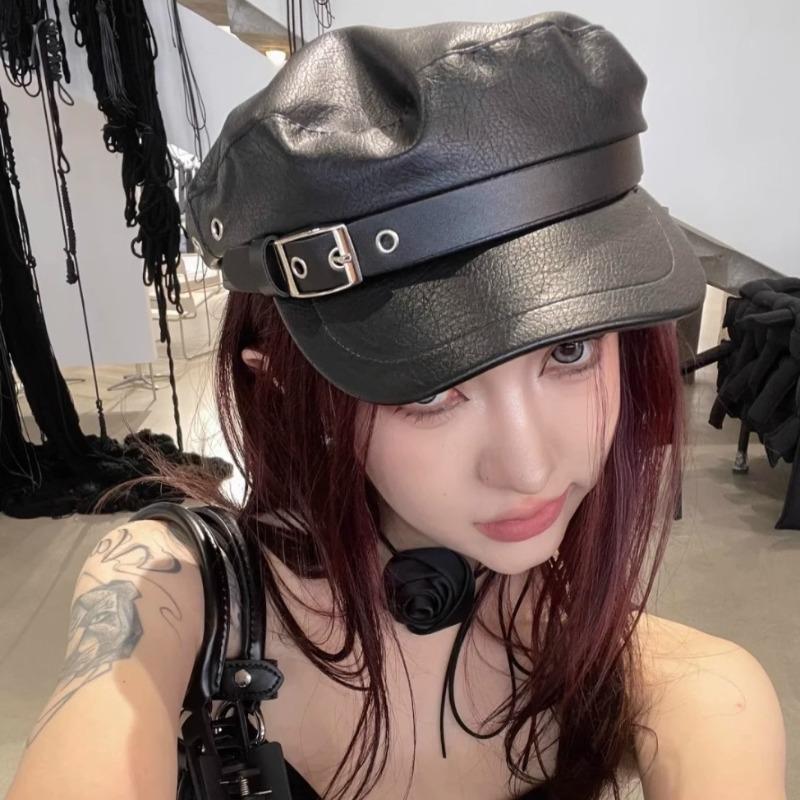 Y2K Punk Leather Beret Gothic Cross Newsboy Cap British Style Adjustable Cap Unisex Subculture Painter Hat Retro