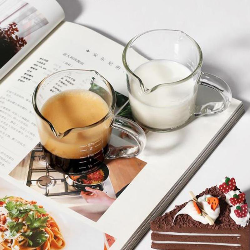 1 verre à shot expresso 70/75 ml, double bec verseur, tasse à mesurer, poignée résistante à la chaleur, échelle transparente, pichet doseur pour vin, lait, café