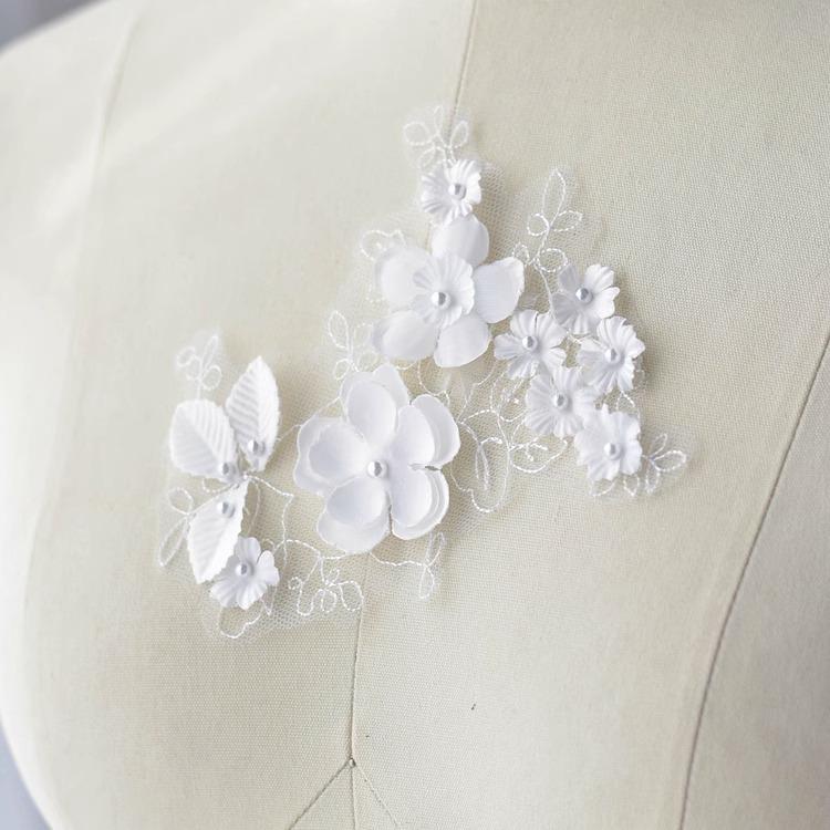 3D Three-Dimensional Beads, Lace Flower Slices, Wedding Dress, Veil, Handmade Diy Accessories, Bags, Decorative Materials, White.