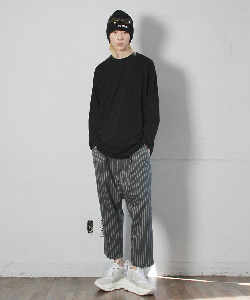Deumakeu Wide Baggy Fit One-Pleat Striped Pants Gray